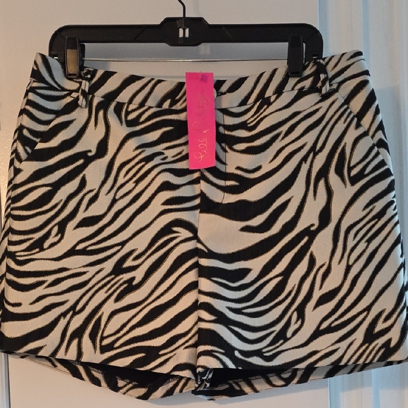 Lilly Pulitzer Black and White Zebra Print Shorts